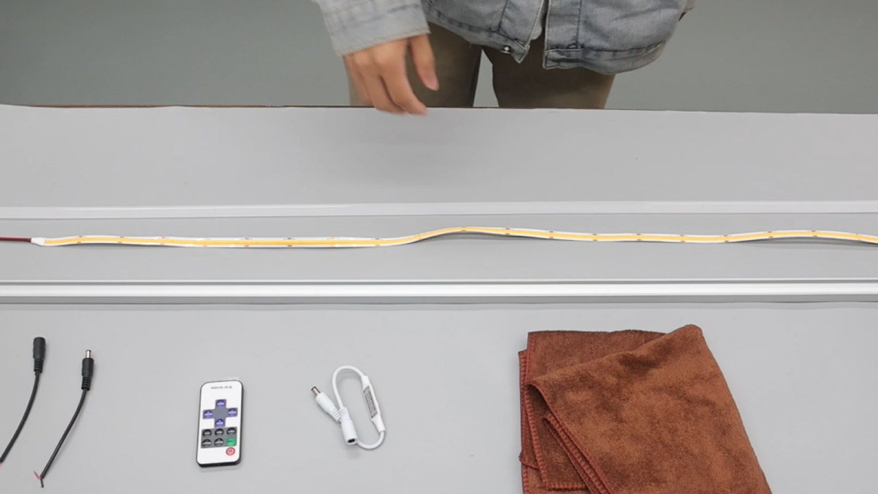 COB strip light 528LED 24V installation video